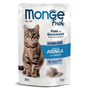 MONGE Fresh Sterilised 85g paštéta s kúskami sleďa v kapsičke pre sterilizované mačky