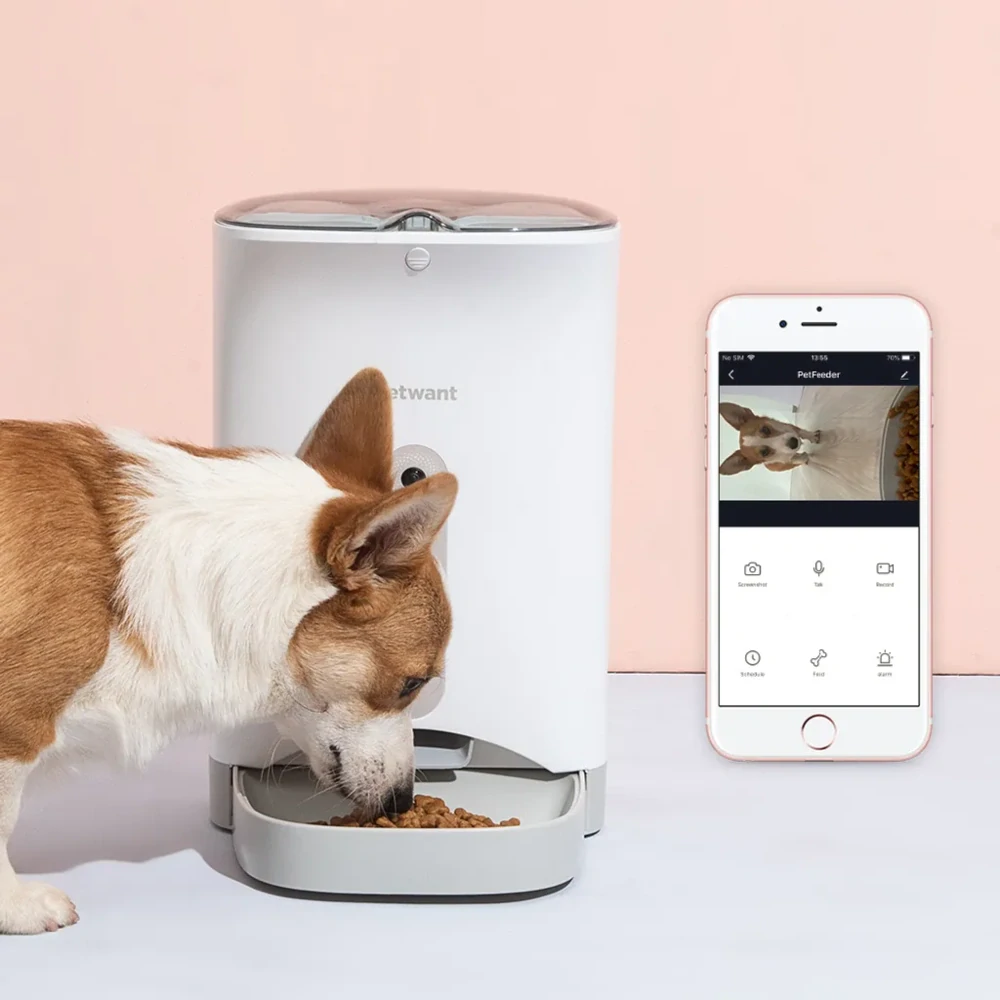 Petwant F1 - Automatický dávkovač krmiva s kamerou