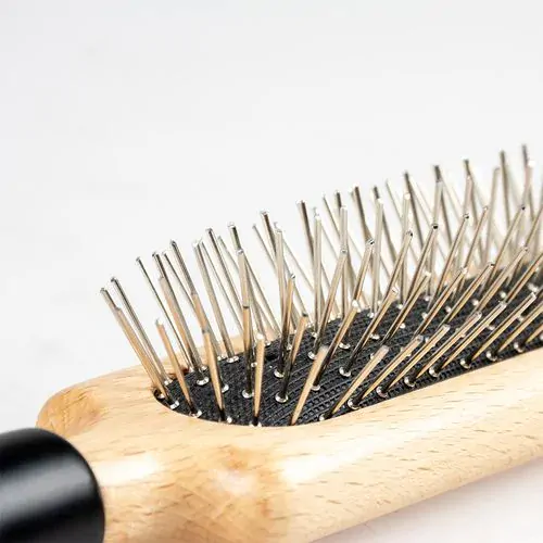 EBI D&D I LOVE HAPPY CATS APRIL špendlíková kefa pre mačky na rozčesávanie srsti 25,5x7x4,5cm