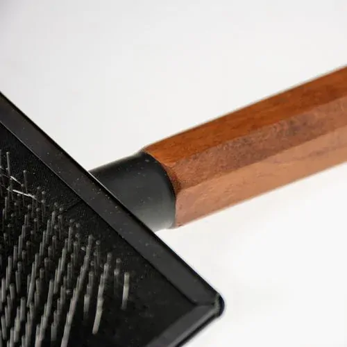 EBI NOIR JAPANDI Kefa k jemnému odstráneniu podsady a uvoľnených chlpov S 18x6x3cm