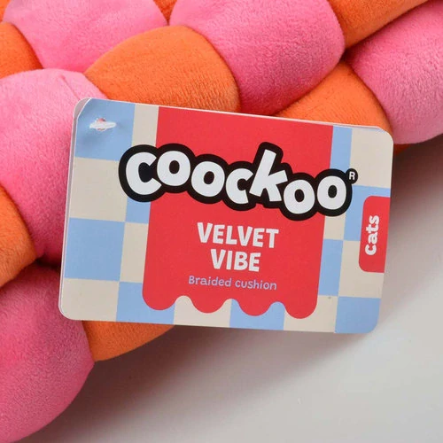 COOCKOO Velvet Vibe Mäkký pletený vankúš pre mačky 40x40x9,5cm oranžový/ružový