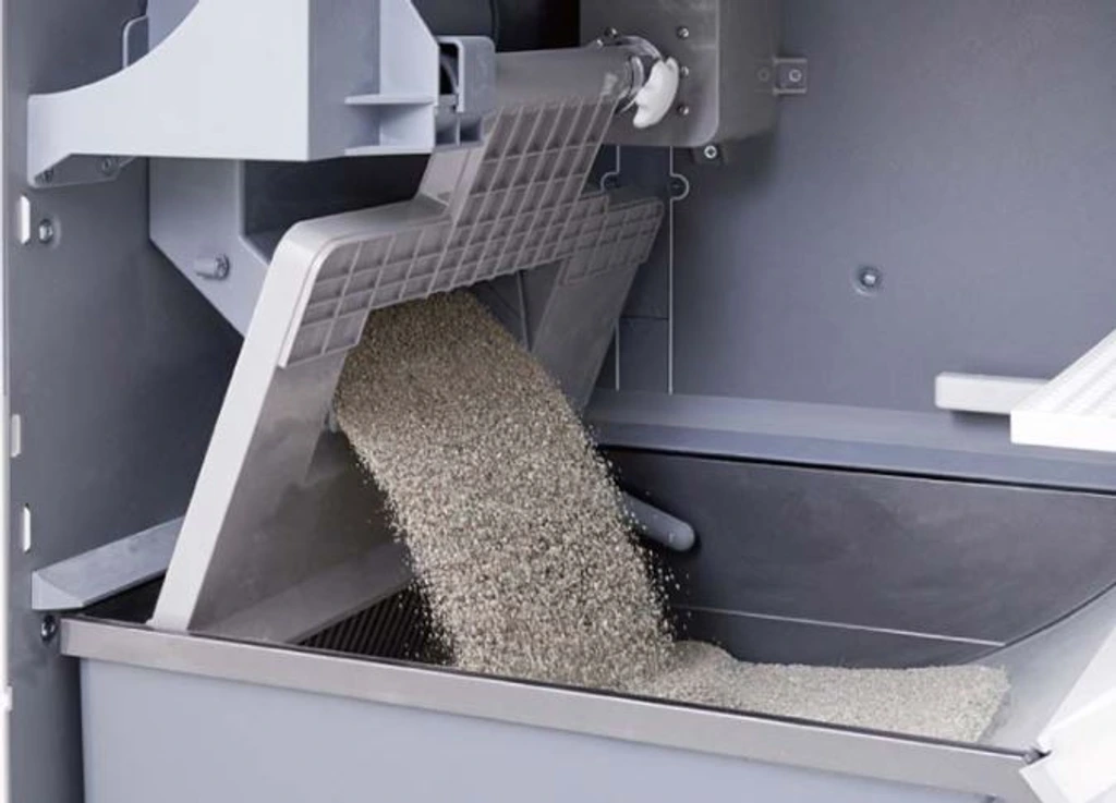  Automatická samočistiaca toaleta pre mačky LavvieBot