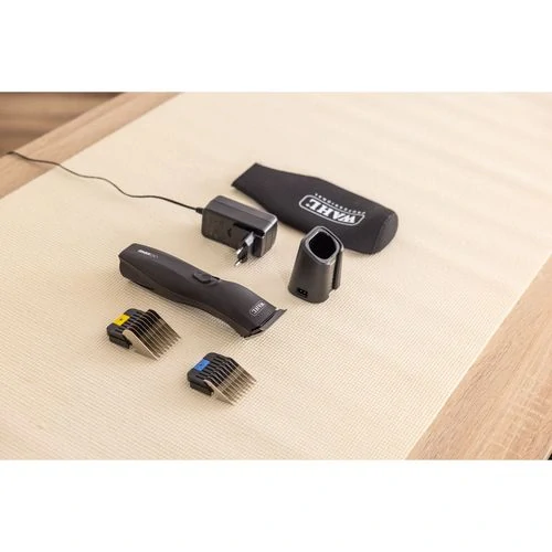 WAHL MaxGO akumulátorový strihací strojček s čepeľou č.10 (1,5 mm)